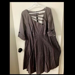 Cherry Velvet Black and grey Houndstooth